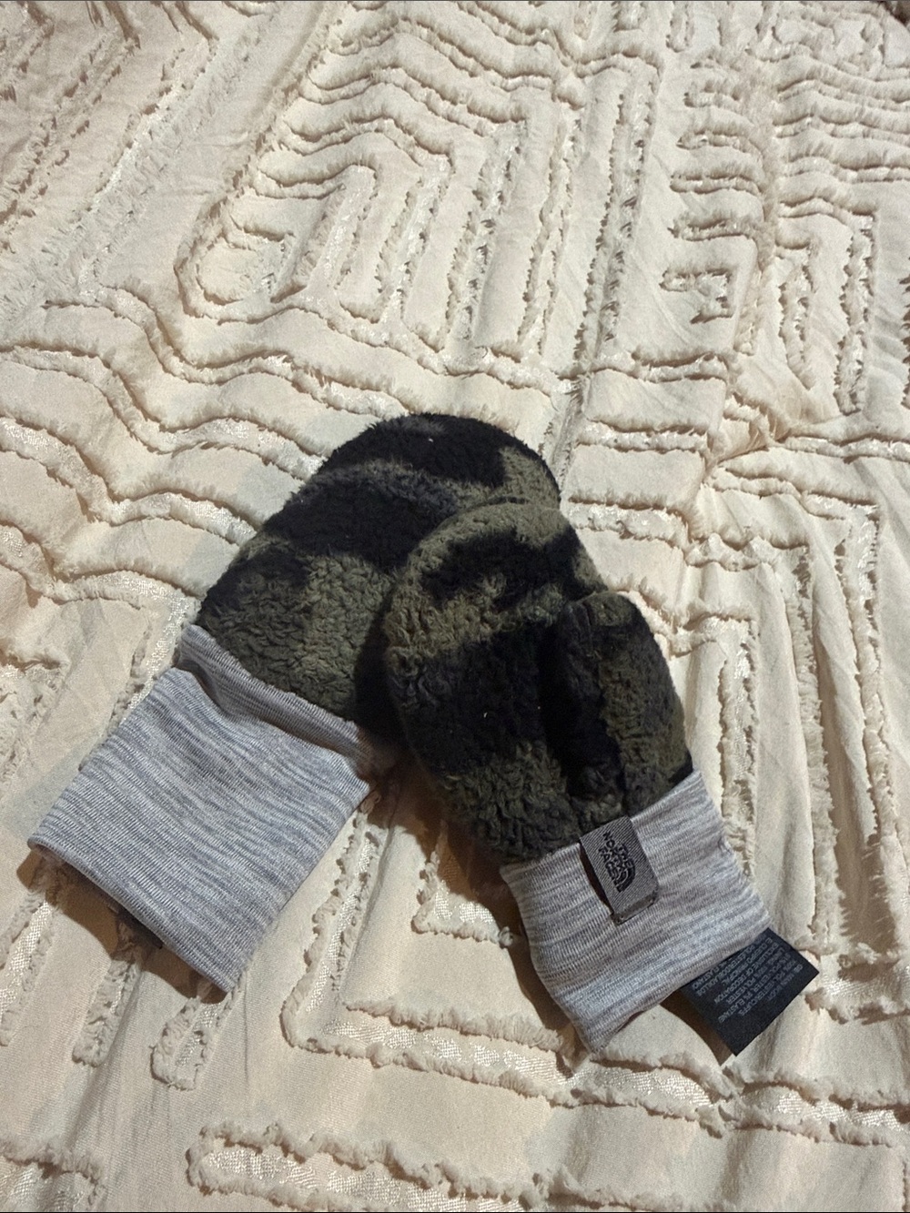 The North Face toddler Olive/Black Sherpa Mittens